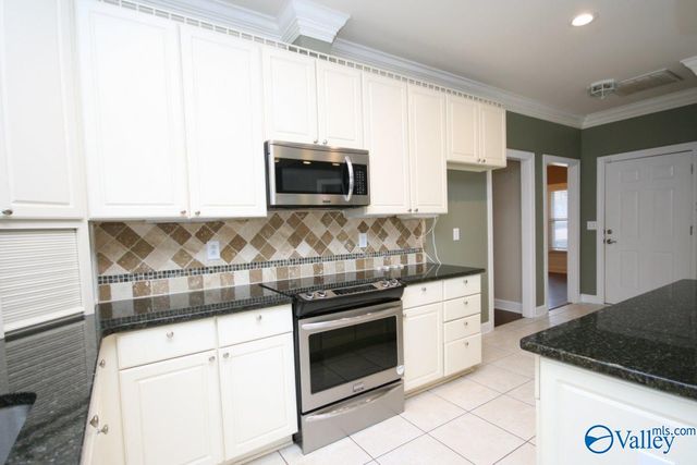 2654 Quarter Lane, Owens Cross Roads, AL 35763