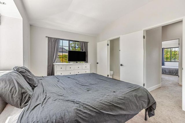 200 Gibson Drive 36, Hollister, CA 95023