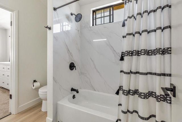 200 Gibson Drive 36, Hollister, CA 95023