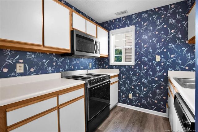 2701 Preston Woods Lane 9, Fayetteville, NC 28304