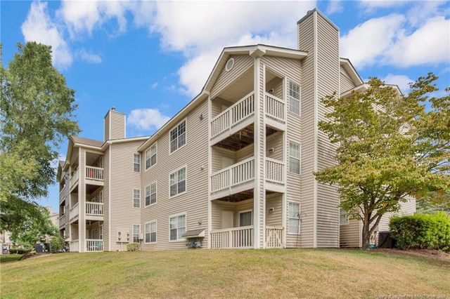 2701 Preston Woods Lane 9, Fayetteville, NC 28304