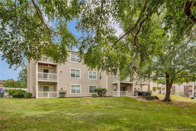 2701 Preston Woods Lane 9, Fayetteville, NC 28304