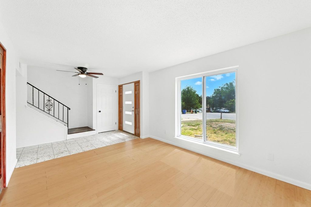 2200 Cadiz CIR, Austin, TX 78741