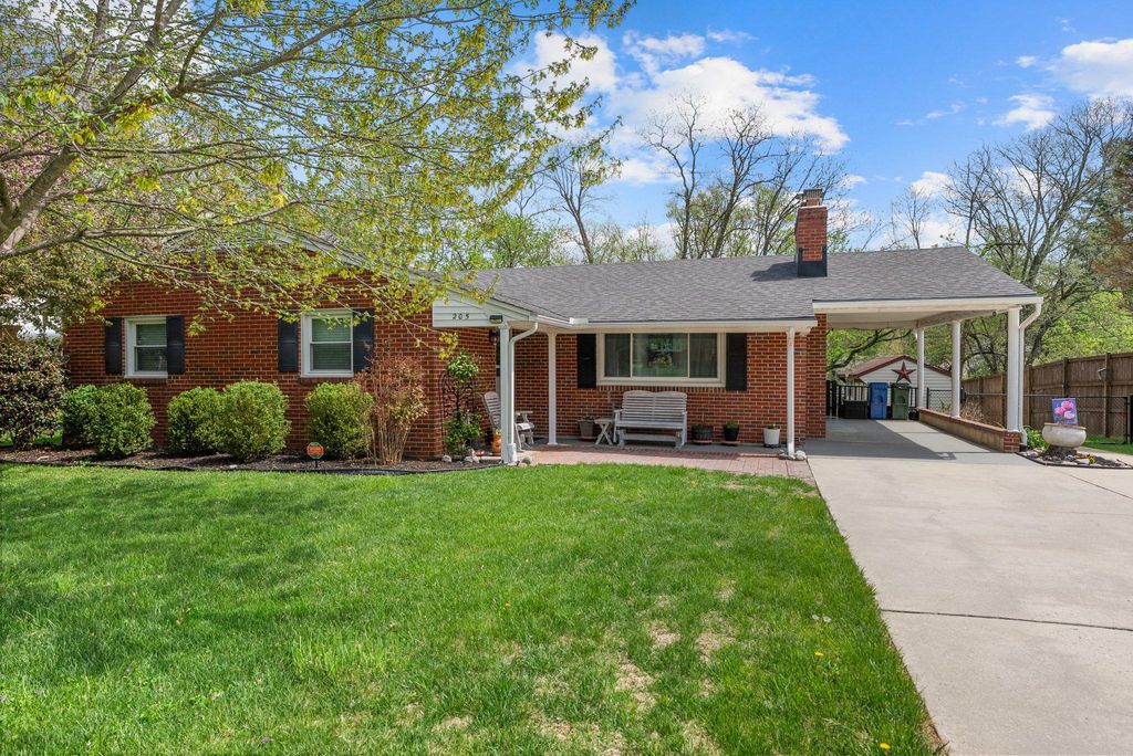 Image 2 of property listing at 205 MARSHALL DR, Forest Hill, MD 21050