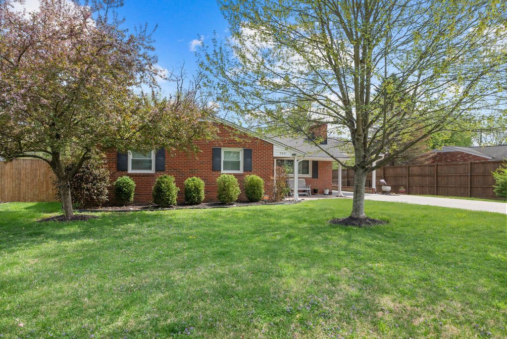 Image 3 of property listing at 205 MARSHALL DR, Forest Hill, MD 21050