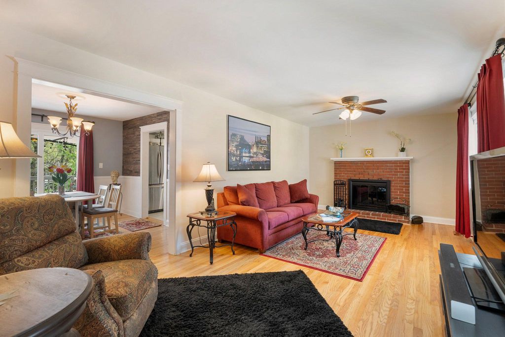 Image 5 of property listing at 205 MARSHALL DR, Forest Hill, MD 21050