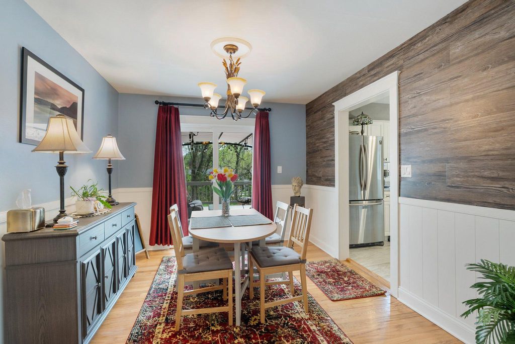 Image 8 of property listing at 205 MARSHALL DR, Forest Hill, MD 21050