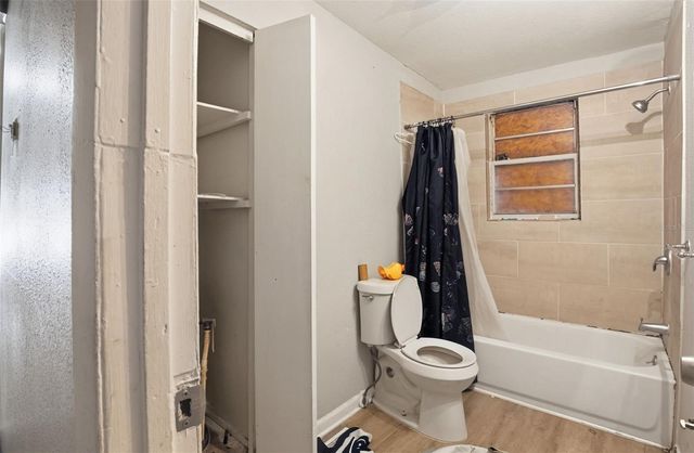 1905 E ANNONA AVENUE, Tampa, FL 33612