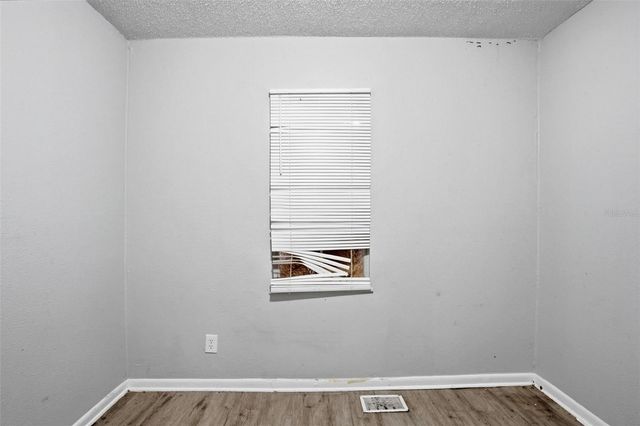 1905 E ANNONA AVENUE, Tampa, FL 33612