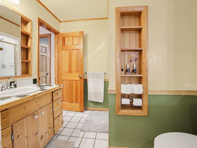 1615 Havenga Street, Laketon Twp, MI 49445