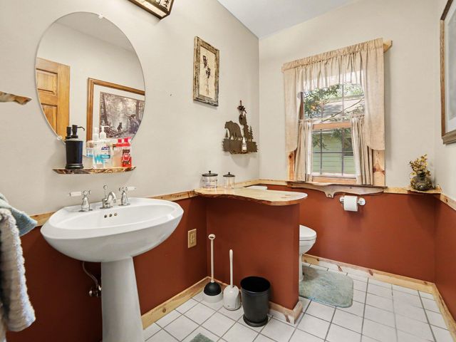 1615 Havenga Street, Laketon Twp, MI 49445