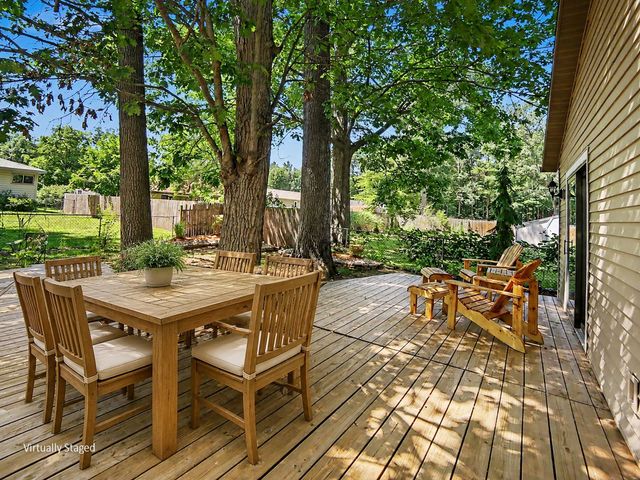 1615 Havenga Street, Laketon Twp, MI 49445