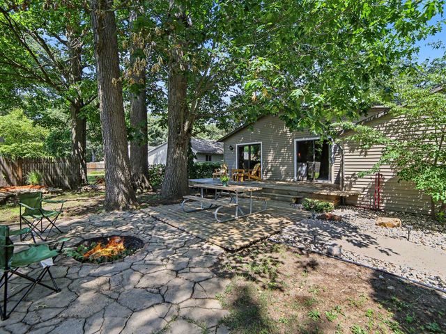 1615 Havenga Street, Laketon Twp, MI 49445