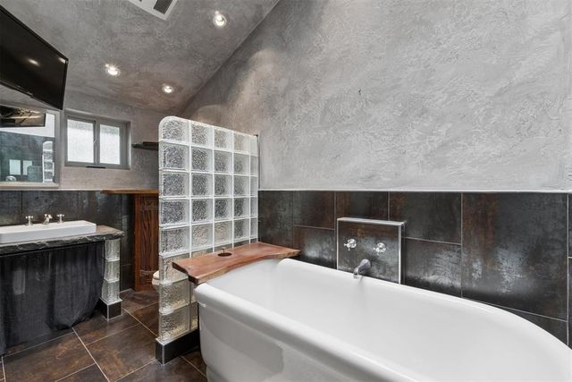 4705 NW 77th Street, Oklahoma City, OK 73132