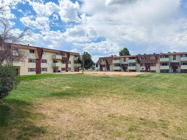10211 Ura Ln 4-107, Denver, CO 80260