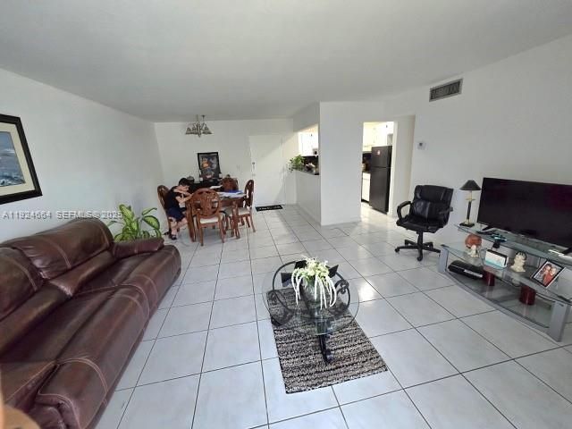 10375 N Kendall Dr J7, Miami, FL 33176