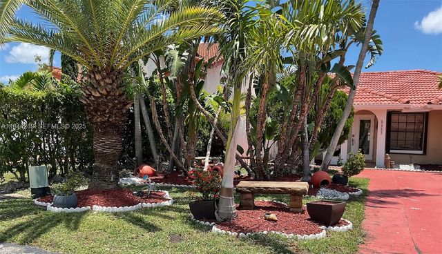 8453 NW 189 Street Road, Hialeah, FL 33015