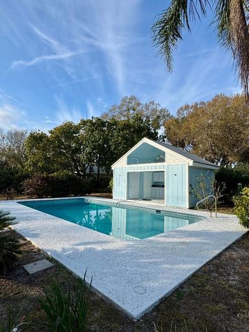 1120 49th Avenue, Vero Beach, FL 32966