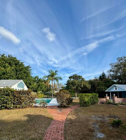 1120 49th Avenue, Vero Beach, FL 32966