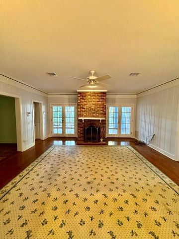 1120 49th Avenue, Vero Beach, FL 32966