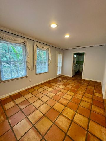 1120 49th Avenue, Vero Beach, FL 32966