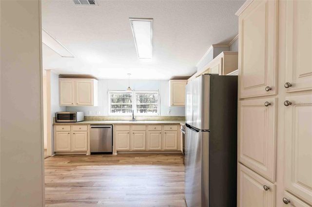 14221 HURRICANE DRIVE, Weeki Wachee, FL 34614