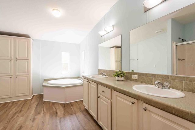 14221 HURRICANE DRIVE, Weeki Wachee, FL 34614