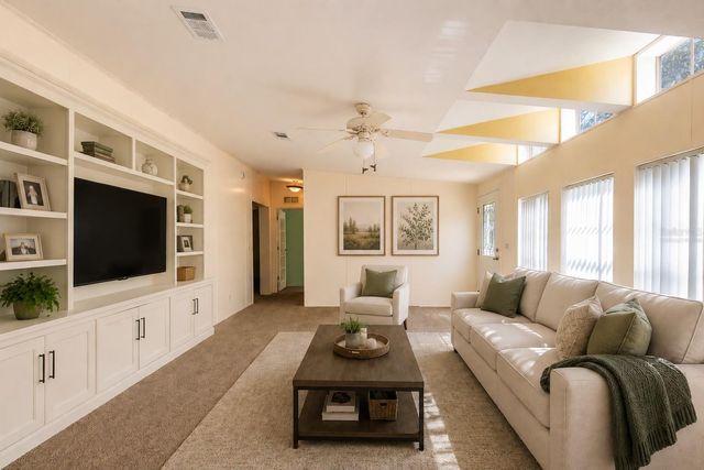 14221 HURRICANE DRIVE, Weeki Wachee, FL 34614