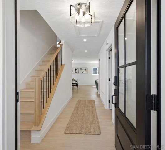 2610 Chestnut Ave, Carlsbad, CA 92010