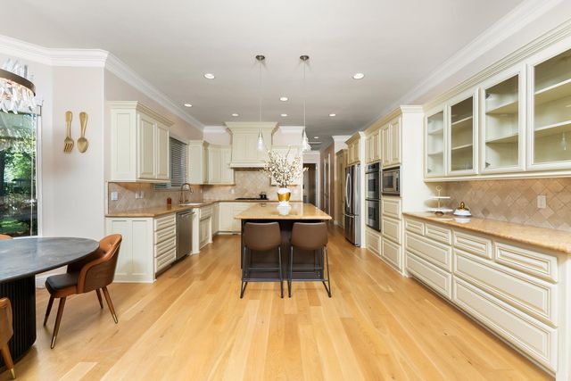 6980 Horseshoe Bar Rd, Loomis, CA 95650