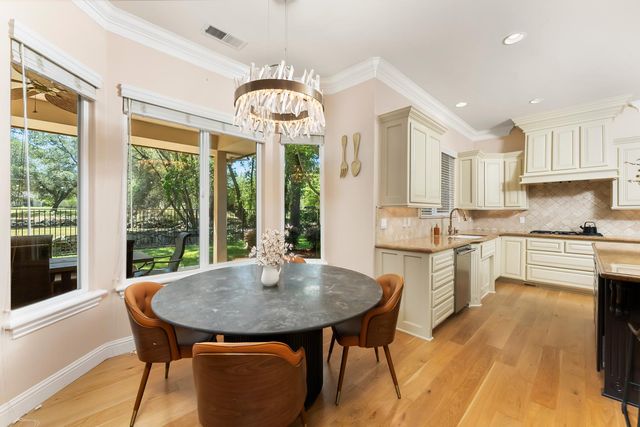 6980 Horseshoe Bar Rd, Loomis, CA 95650