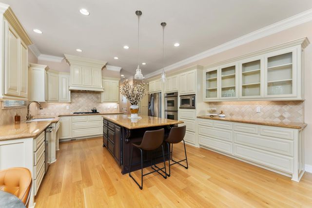 6980 Horseshoe Bar Rd, Loomis, CA 95650