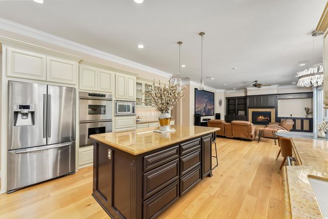 6980 Horseshoe Bar Rd, Loomis, CA 95650