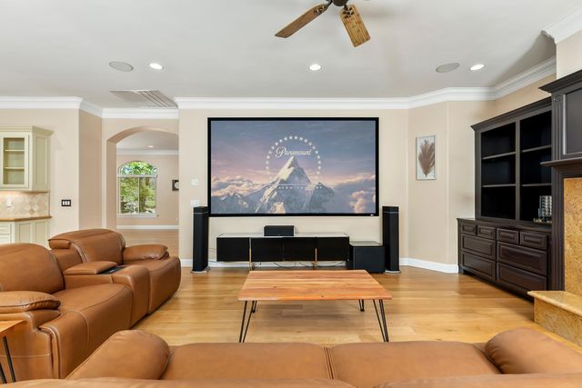6980 Horseshoe Bar Rd, Loomis, CA 95650