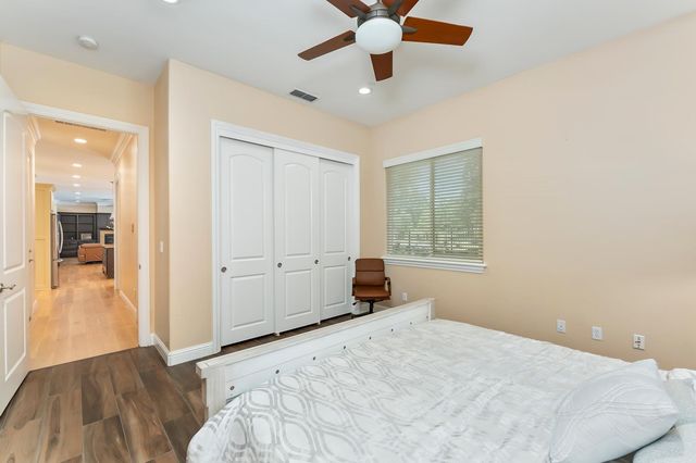 6980 Horseshoe Bar Rd, Loomis, CA 95650