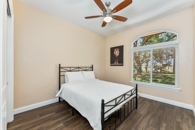 6980 Horseshoe Bar Rd, Loomis, CA 95650