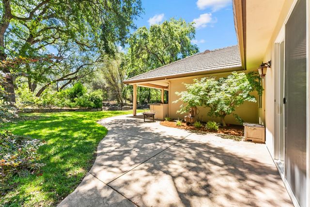 6980 Horseshoe Bar Rd, Loomis, CA 95650