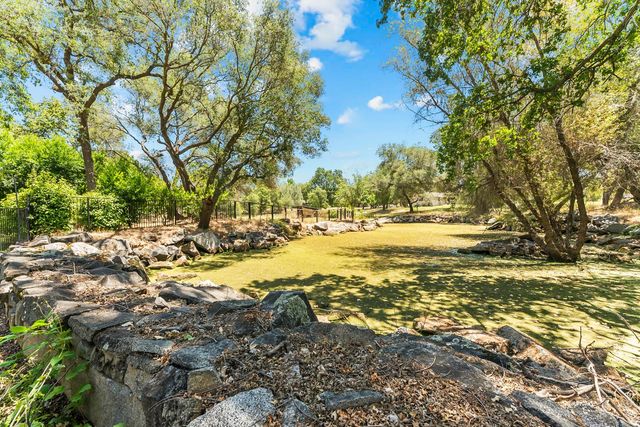 6980 Horseshoe Bar Rd, Loomis, CA 95650