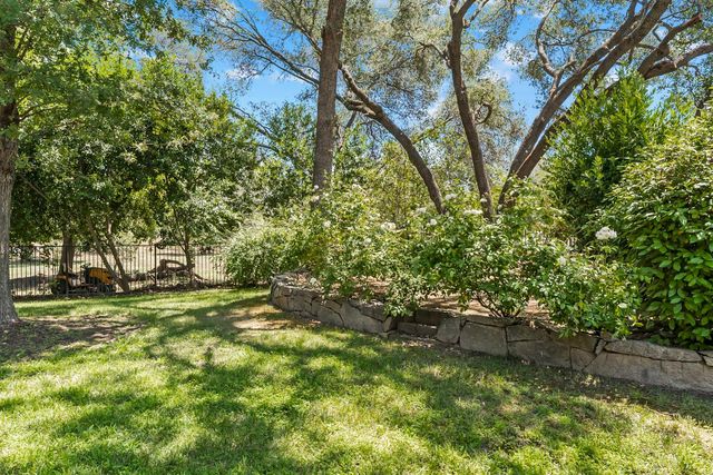 6980 Horseshoe Bar Rd, Loomis, CA 95650