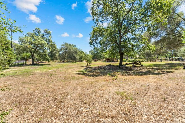 6980 Horseshoe Bar Rd, Loomis, CA 95650