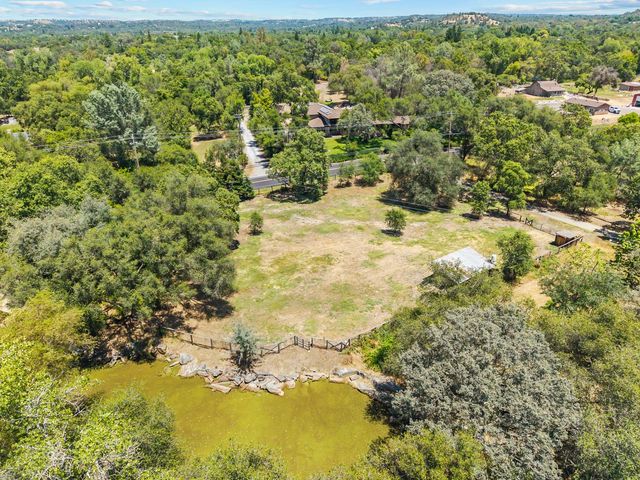 6980 Horseshoe Bar Rd, Loomis, CA 95650