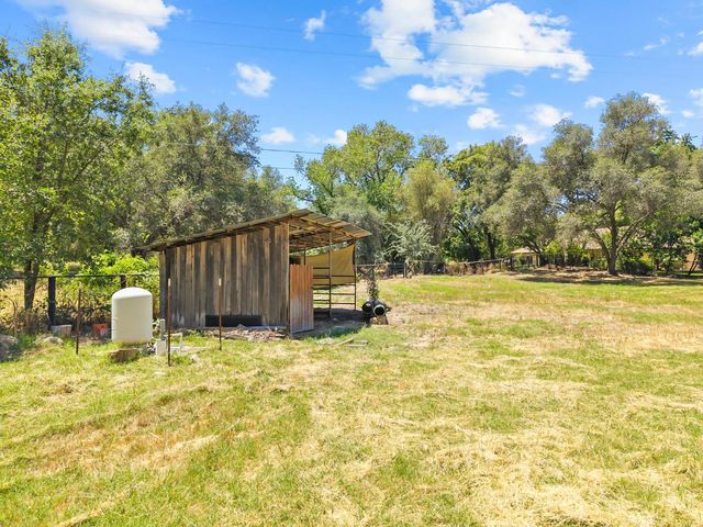 6980 Horseshoe Bar Rd, Loomis, CA 95650
