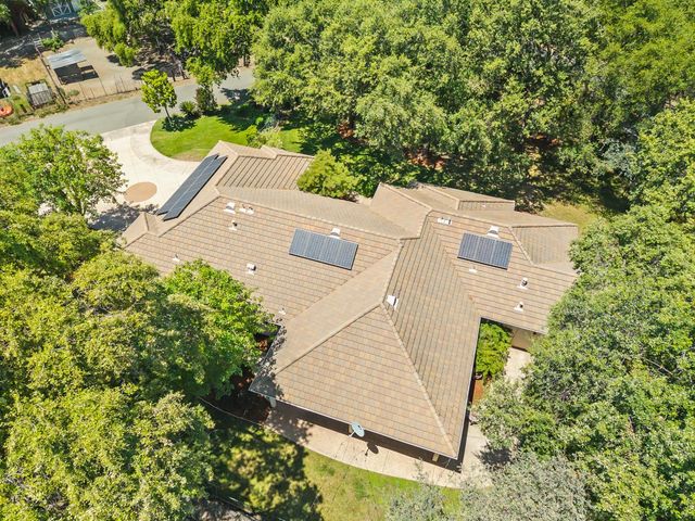 6980 Horseshoe Bar Rd, Loomis, CA 95650