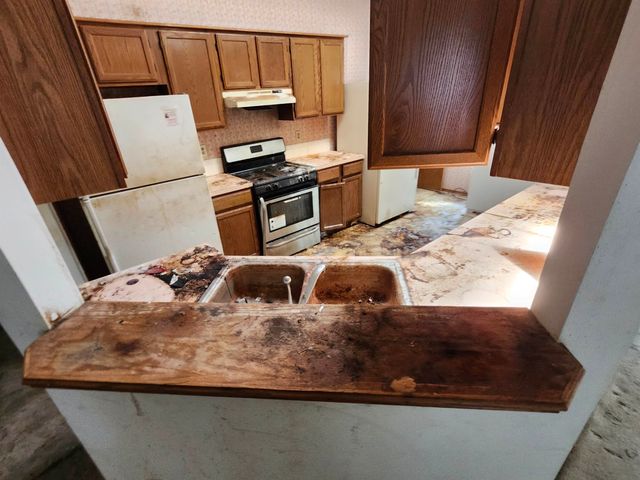 7519 E Leewood Cir, Wichita, KS 67226