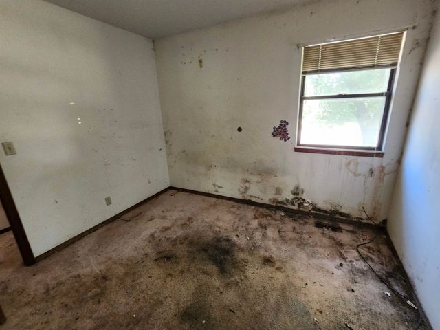 7519 E Leewood Cir, Wichita, KS 67226