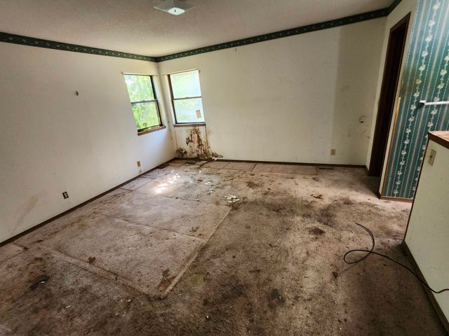 7519 E Leewood Cir, Wichita, KS 67226