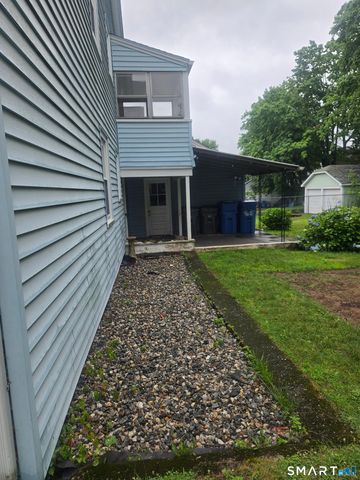 63 Brookfield Street, Manchester, CT 06040
