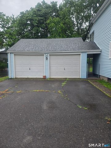 63 Brookfield Street, Manchester, CT 06040