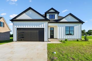 123 Lookout Dr, Winchester, TN 37398