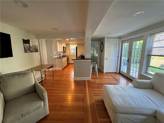 346 Spring Street, Newport, RI 02840